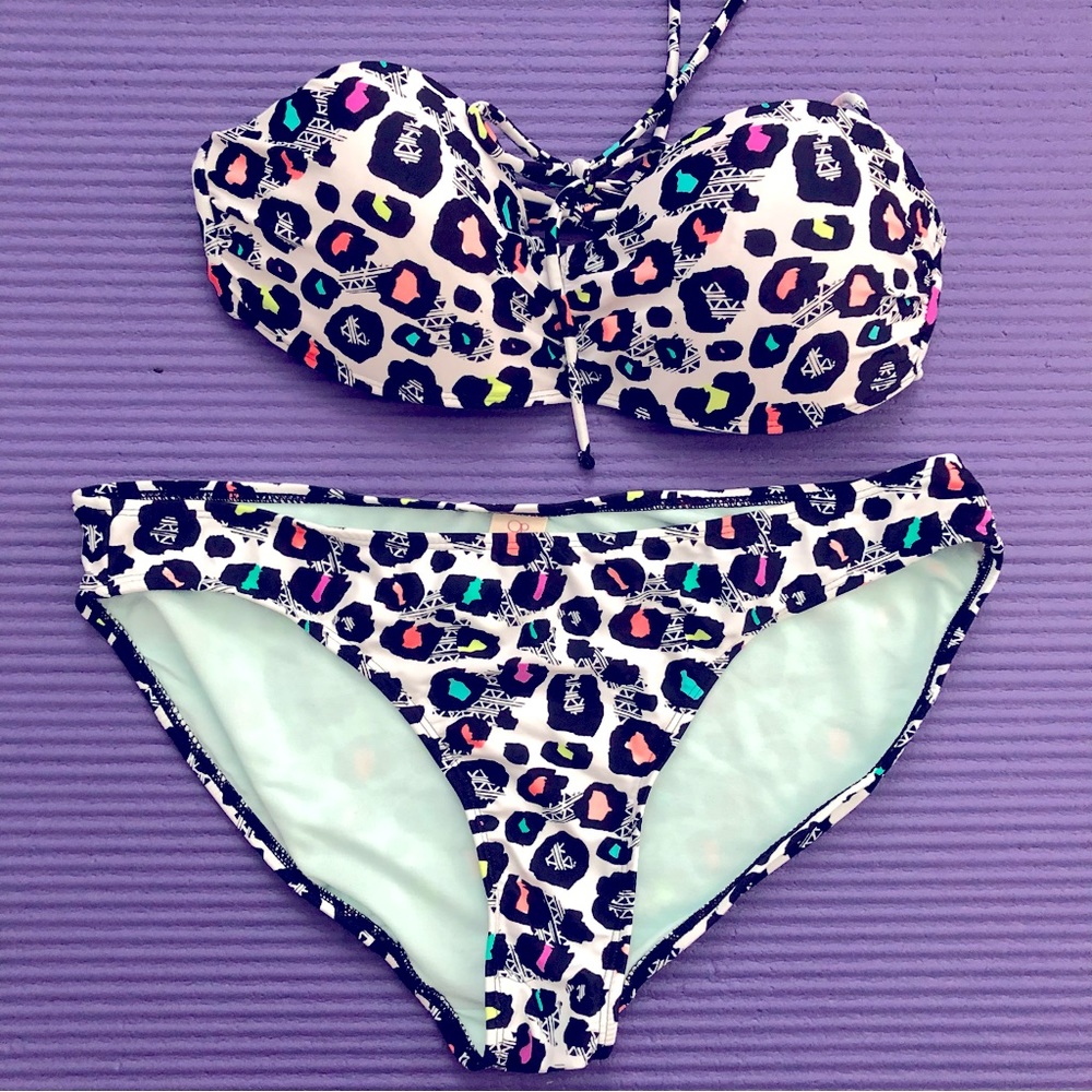 OP bikini set